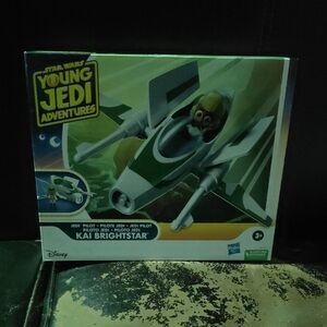 Hasbro Star Wars Young Jedi Adventures Kai Brightstar Green White Toy